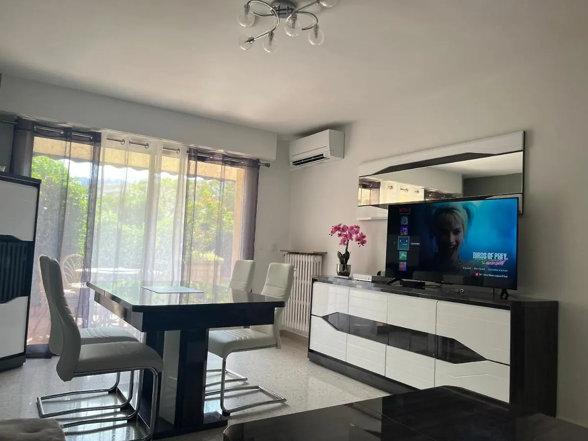 2 Pieces, 4 Couchages Terrasse, Garage location