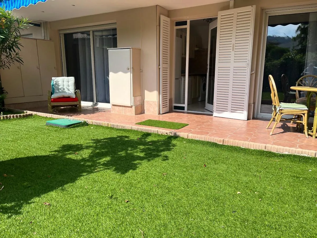 2 Pieces, 4 Couchages Terrasse, Garage Apartment Cannes France