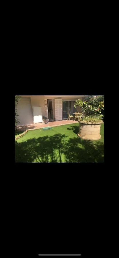 2 Pieces, 4 Couchages Terrasse, Garage Apartment Cannes 0*,