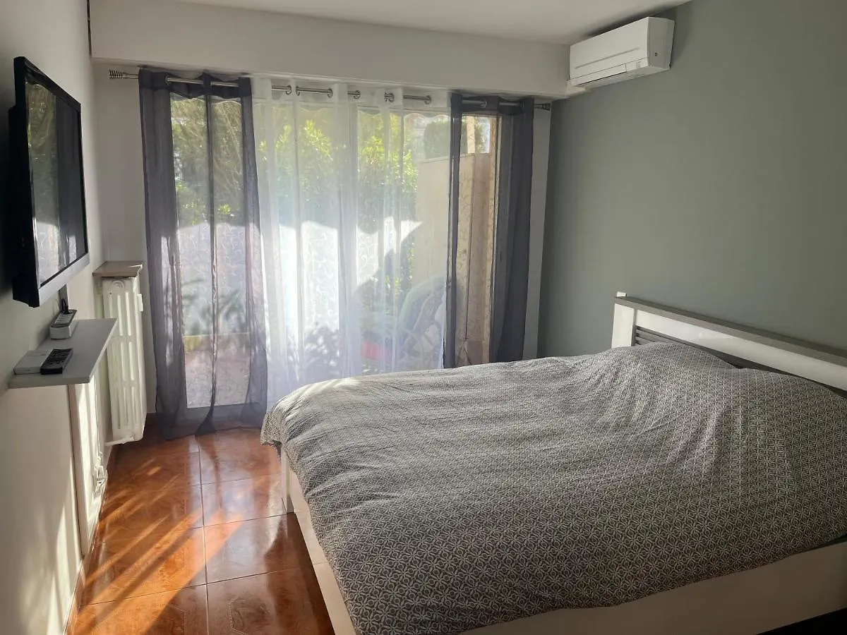 2 Pieces, 4 Couchages Terrasse, Garage Apartment Cannes